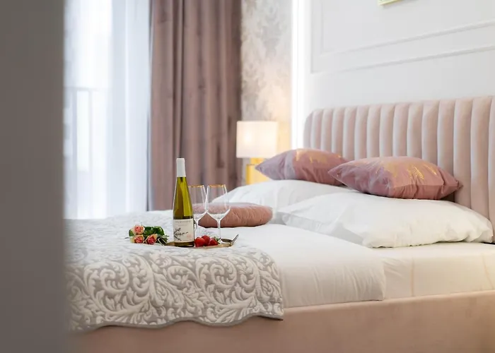 Exclusive Royal Apartment